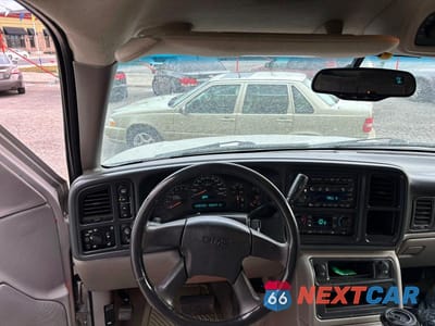 Zdjęcie 9 z 12 samochodu: 2004 GMC YUKON VIN:1GKEK13T34J193373 - miniatura