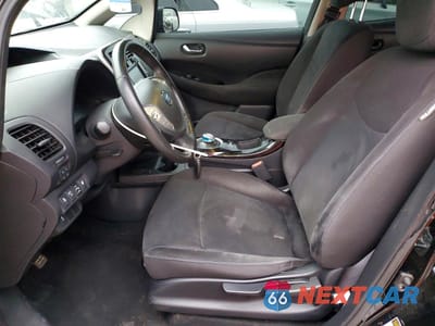 Zdjęcie 7 z 12 samochodu: 2015 NISSAN LEAF S VIN:1N4AZ0CP4FC318820 - miniatura