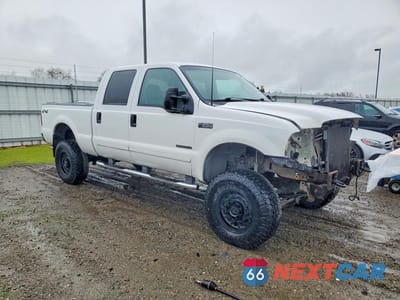 Czwarte zdjęcie samochodu z boku: 2003 FORD F250 SUPER DUTY VIN:1FTNW21F03EB11383 - miniatura