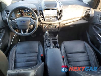 Zdjęcie 8 z 13 samochodu: 2019 FORD ESCAPE TITANIUM VIN:1FMCU0J90KUA03390 - miniatura