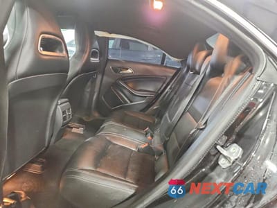 Zdjęcie 10 z 12 samochodu: 2018 MERCEDES-BENZ CLA 250 VIN:WDDSJ4EB6JN656222 - miniatura