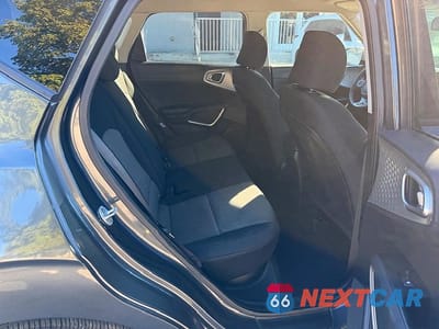 Zdjęcie 11 z 15 samochodu: 2020 KIA SOUL LX VIN:KNDJ23AU7L7011770 - miniatura