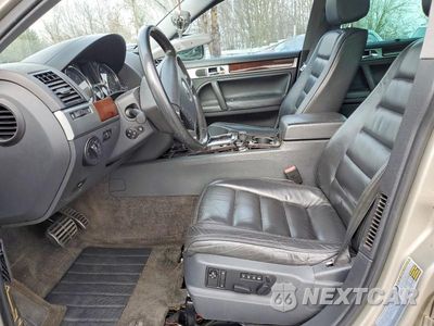 Zdjęcie 7 z 12 samochodu: 2004 VOLKSWAGEN TOUAREG TDI 5.0 VIN:WVGHH77L84D082350 - miniatura