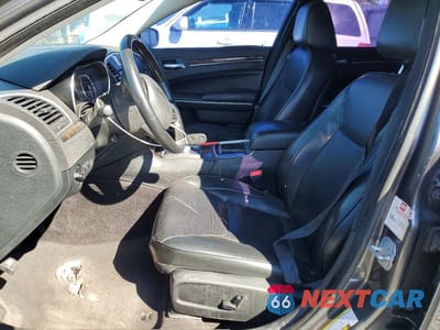 Zdjęcie 7 z 11 samochodu: 2018 CHRYSLER 300 LIMITED VIN:2C3CCAEG9JH261855 - miniatura