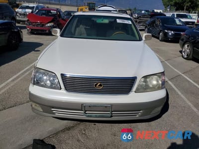 Piąte zdjęcie samochodu w środku: 1998 LEXUS LS 400 VIN:JT8BH28F8W0119508 - miniatura