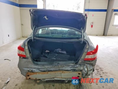 Zdjęcie 6 z 12 samochodu: 2013 NISSAN SENTRA S VIN:3N1AB7AP2DL750692 - miniatura