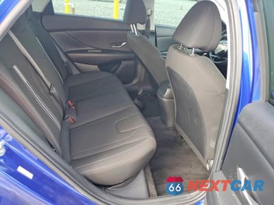 Zdjęcie 10 z 12 samochodu: 2023 HYUNDAI ELANTRA SEL VIN:KMHLM4AG2PU471246 - miniatura
