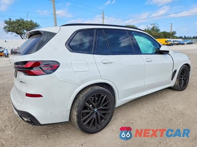 Trzecie zdjęcie samochodu z tyłu: 2025 BMW X5 XDRIVE40I VIN:5UX23EU0XS9W35988 - miniatura