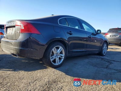 Trzecie zdjęcie samochodu z tyłu: 2015 VOLVO S60 PREMIER VIN:YV126MFK4F1353751 - miniatura