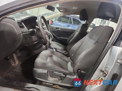 Zdjęcie 7 z 12 samochodu: 2013 VOLKSWAGEN JETTA BASE VIN:3VW2K7AJ4DM228540 - miniatura