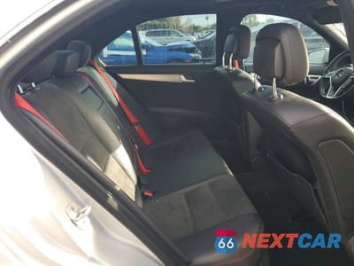 Zdjęcie 10 z 12 samochodu: 2014 MERCEDES-BENZ C 250 VIN:WDDGF4HB5ER308865 - miniatura