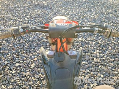 Zdjęcie 7 z 8 samochodu: 2022 KTM 350 SX-F VIN:VBKSXN430NM223188 - miniatura