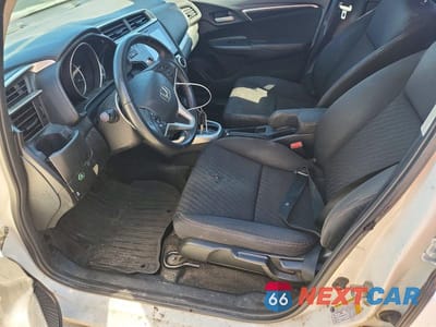 Zdjęcie 7 z 13 samochodu: 2018 HONDA FIT SPORT VIN:3HGGK5H68JM711332 - miniatura