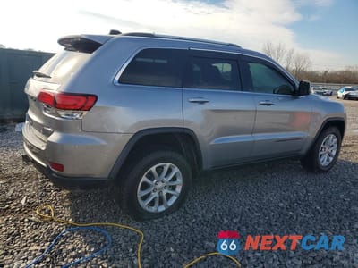 Trzecie zdjęcie samochodu z tyłu: 2021 JEEP GRAND CHEROKEE LAREDO VIN:1C4RJEAG3MC658123 - miniatura