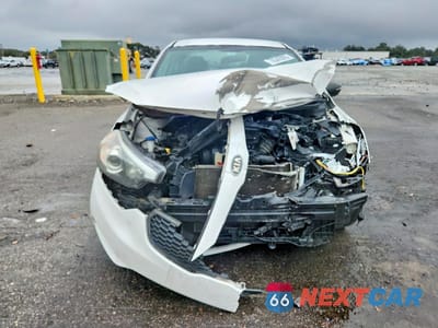 Piąte zdjęcie samochodu w środku: 2014 KIA FORTE LX VIN:KNAFX4A67E5232912 - miniatura