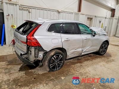Trzecie zdjęcie samochodu z tyłu: 2019 VOLVO XC60 T5 VIN:LYV102RK3KB233297 - miniatura