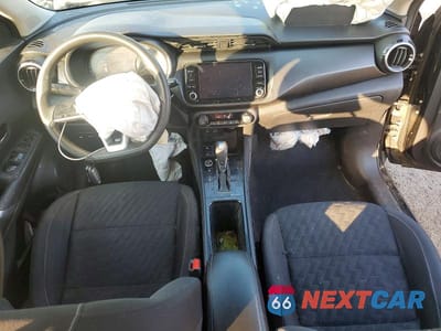 Zdjęcie 8 z 14 samochodu: 2021 NISSAN KICKS SV VIN:3N1CP5CV1ML477741 - miniatura