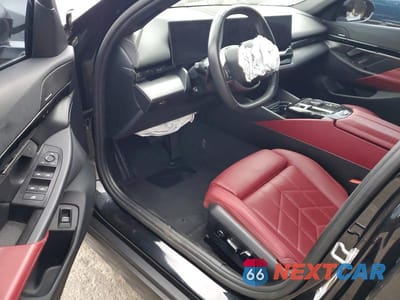 Zdjęcie 8 z 11 samochodu: 2024 BMW 530 I VIN:WBA43FJ07RCR74755 - miniatura