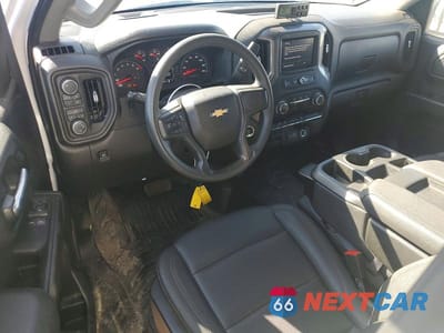 Zdjęcie 8 z 11 samochodu: 2025 CHEVROLET SILVERADO 1500 REFRIGERATED BOX TRUCK VIN:3GCNKAED0SG226359 - miniatura