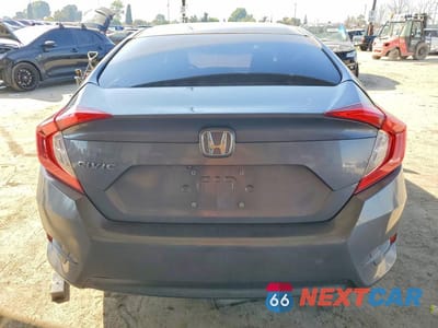 Zdjęcie 6 z 12 samochodu: 2018 HONDA CIVIC LX VIN:2HGFC2F54JH524461 - miniatura