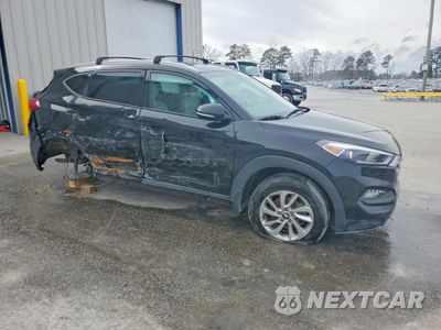 Czwarte zdjęcie samochodu z boku: 2017 HYUNDAI TUCSON SE PLUS VIN:KM8J3CA44HU442049 - miniatura