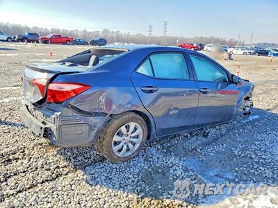 Trzecie zdjęcie samochodu z tyłu: 2018 TOYOTA COROLLA L VIN:2T1BURHE6JC109782 - miniatura