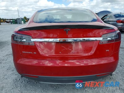 Zdjęcie 6 z 11 samochodu: 2016 TESLA MODEL S VIN:5YJSA1E10GF124679 - miniatura