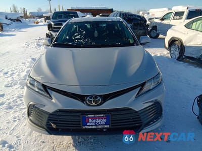 Piąte zdjęcie samochodu w środku: 2022 TOYOTA CAMRY LE VIN:4T1C11BK0NU065666 - miniatura