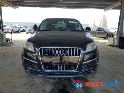 Piąte zdjęcie samochodu w środku: 2013 AUDI Q7 PREMIUM PLUS VIN:WA1LGAFE4DD003851 - miniatura