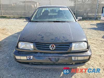 Piąte zdjęcie samochodu w środku: 1997 VOLKSWAGEN JETTA GT VIN:3VWVB81H0VM133099 - miniatura
