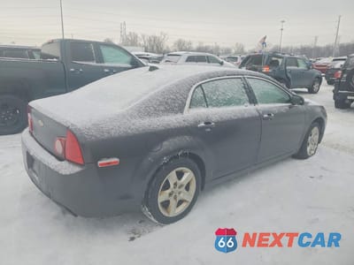 Trzecie zdjęcie samochodu z tyłu: 2012 CHEVROLET MALIBU LS VIN:1G1ZB5E05CF247743 - miniatura