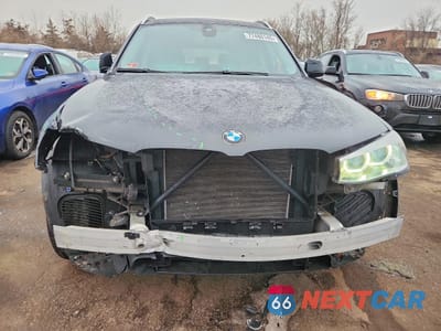 Piąte zdjęcie samochodu w środku: 2017 BMW X3 XDRIVE28I VIN:5UXWX9C58H0T00218 - miniatura