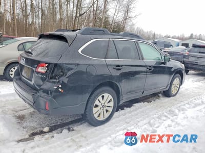 Trzecie zdjęcie samochodu z tyłu: 2019 SUBARU OUTBACK 2.5I PREMIUM VIN:4S4BSDDC7K3375735 - miniatura