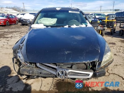 Piąte zdjęcie samochodu w środku: 2003 HONDA ACCORD LX VIN:1HGCM66333A097832 - miniatura