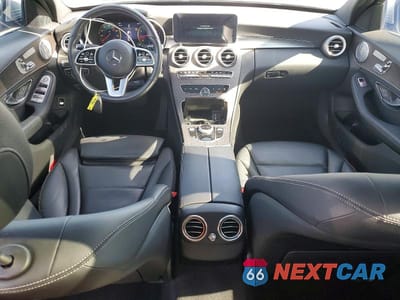 Zdjęcie 8 z 11 samochodu: 2019 MERCEDES-BENZ C 300 4MATIC VIN:55SWF8EB6KU292029 - miniatura