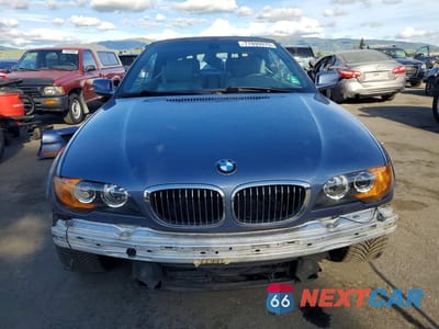 Piąte zdjęcie samochodu w środku: 2004 BMW 330 CI VIN:WBABW53484PL44642 - miniatura