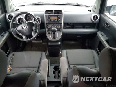 Zdjęcie 8 z 12 samochodu: 2006 HONDA ELEMENT EX VIN:5J6YH186X6L004102 - miniatura
