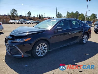 2023 TOYOTA CAMRY LE 4T1C11AK6PU835888 - główne zdjęcie licytacji z USA - miniatura