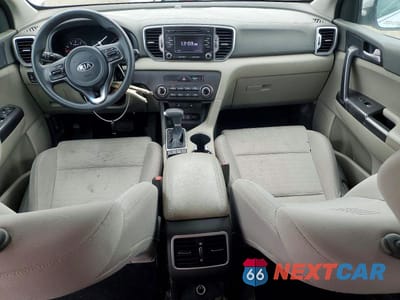 Zdjęcie 8 z 12 samochodu: 2017 KIA SPORTAGE LX VIN:KNDPMCAC2H7245401 - miniatura