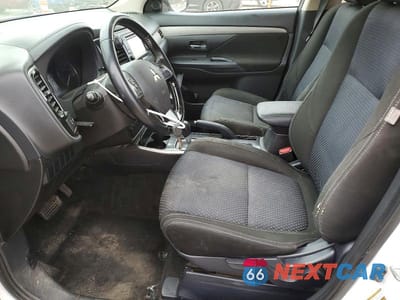Zdjęcie 7 z 13 samochodu: 2017 MITSUBISHI OUTLANDER ES VIN:JA4AD2A31HZ057757 - miniatura