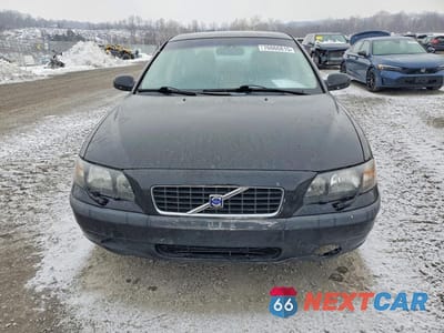 Piąte zdjęcie samochodu w środku: 2002 VOLVO S60 VIN:YV1RS61R422103439 - miniatura