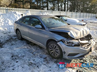 Czwarte zdjęcie samochodu z boku: 2021 VOLKSWAGEN JETTA S VIN:3VWC57BU1MM028333 - miniatura