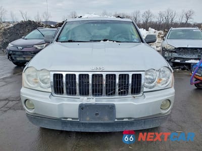 Piąte zdjęcie samochodu w środku: 2005 JEEP GRAND CHEROKEE LAREDO VIN:1J8GR48KX5C573942 - miniatura