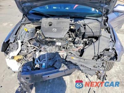 Zdjęcie 11 z 14 samochodu: 2006 MAZDA 3 HATCHBACK VIN:JM1BK344061427134 - miniatura