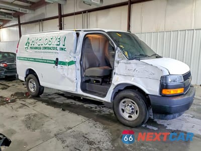 Czwarte zdjęcie samochodu z boku: 2024 CHEV EXPRESS G2500 VIN:1GCWGAFP2R1210848 - miniatura