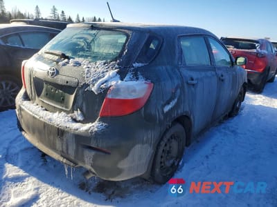 Trzecie zdjęcie samochodu z tyłu: 2011 TOYOTA MATRIX BASE VIN:2T1KU4EE1BC697759 - miniatura