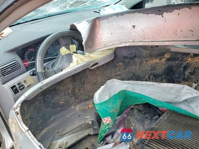 Zdjęcie 8 z 12 samochodu: 2004 TOYOTA COROLLA CE VIN:1NXBR32E44Z214542 - miniatura