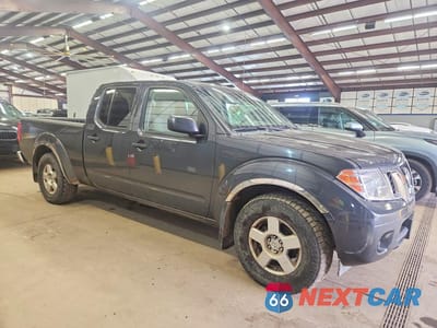 Czwarte zdjęcie samochodu z boku: 2013 NISSAN FRONTIER SV VIN:1N6AD0FV8DN741563 - miniatura