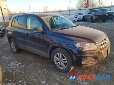 Czwarte zdjęcie samochodu z boku: 2013 VOLKSWAGEN TIGUAN S VIN:WVGBV7AX0DW519286 - miniatura