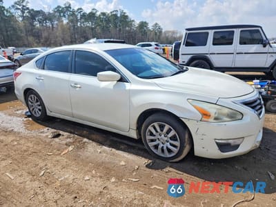 Czwarte zdjęcie samochodu z boku: 2013 NISSAN ALTIMA 2.5 VIN:1N4AL3AP2DN516108 - miniatura